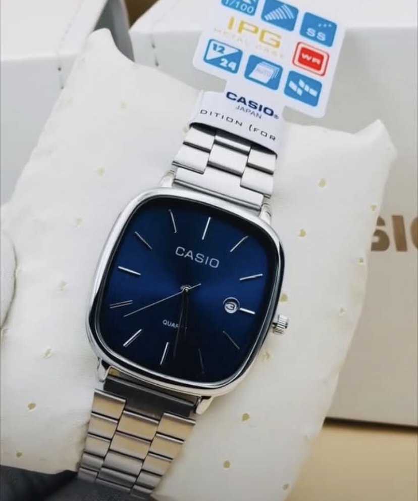 Montre Casio model 4v